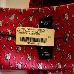 Hermès Twillbi Tiger and Bird Tie. New with tags and box